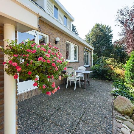 Cozy Vacation Home With A Private Garden Mantinge Экстерьер фото