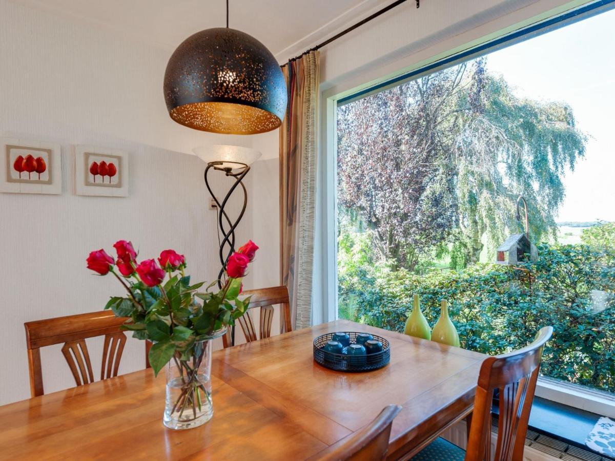 Cozy Vacation Home With A Private Garden Mantinge Экстерьер фото
