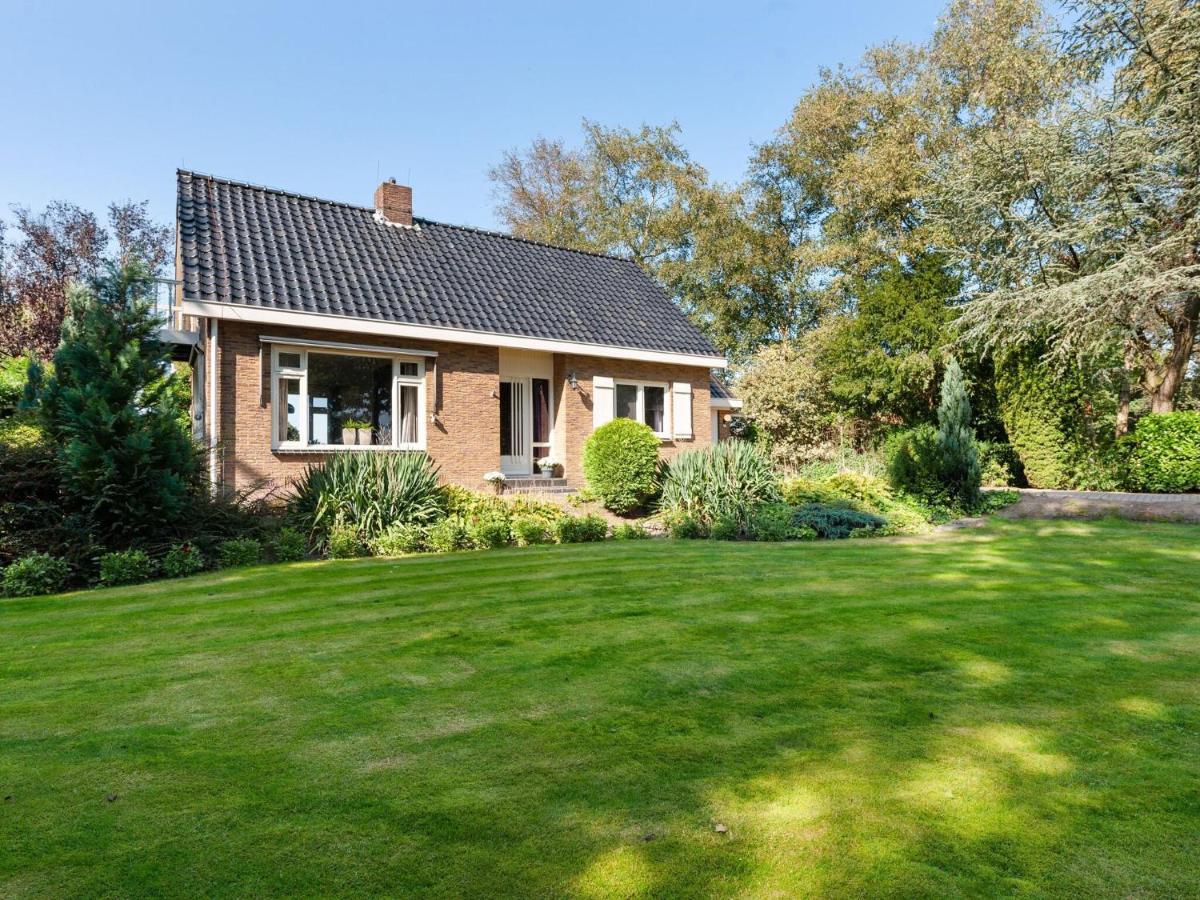 Cozy Vacation Home With A Private Garden Mantinge Экстерьер фото